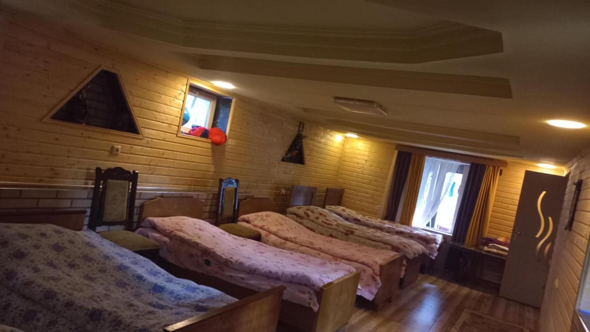 Bezengi Guest House Lalkhori エクステリア 写真