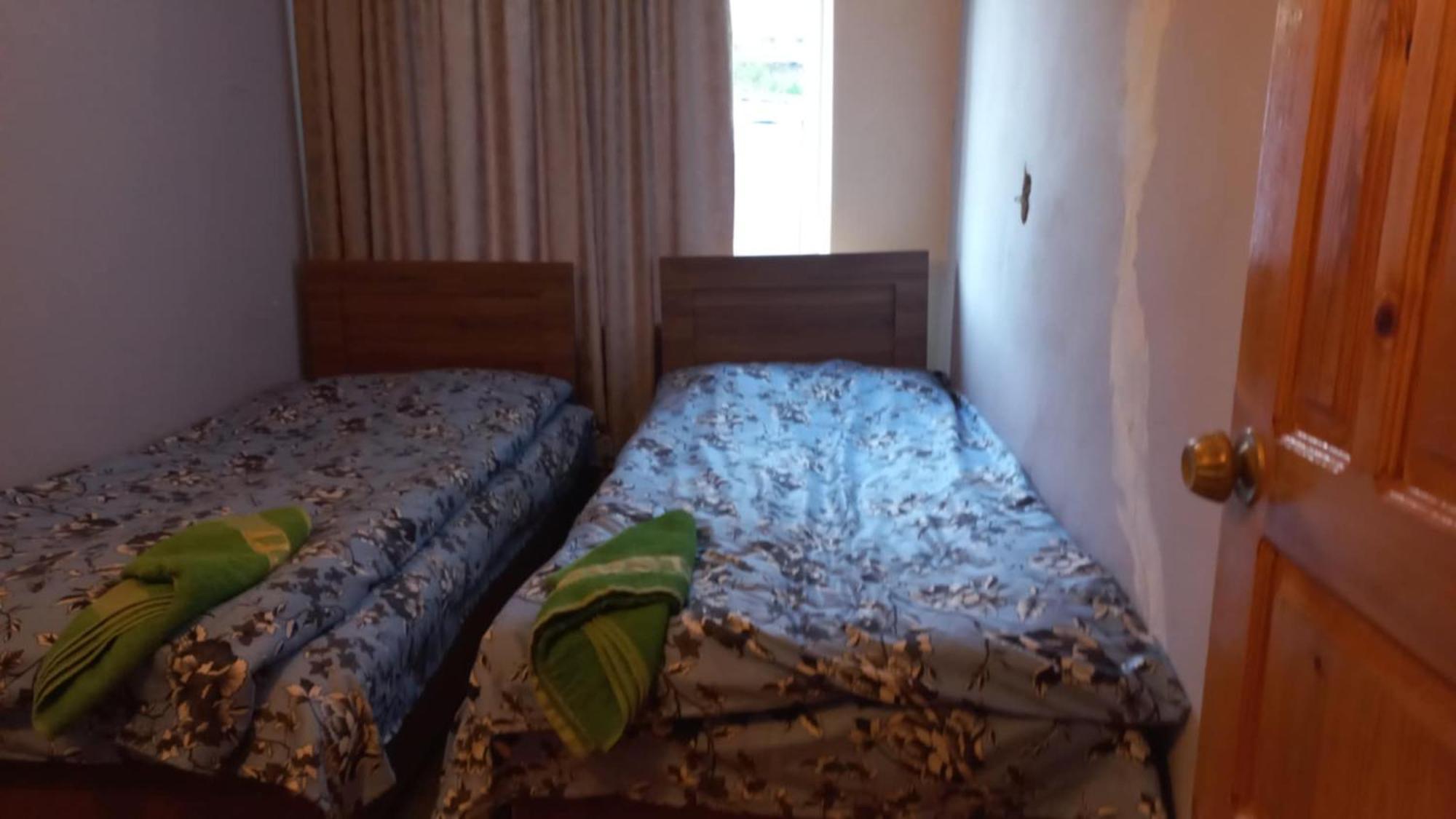 Bezengi Guest House Lalkhori エクステリア 写真
